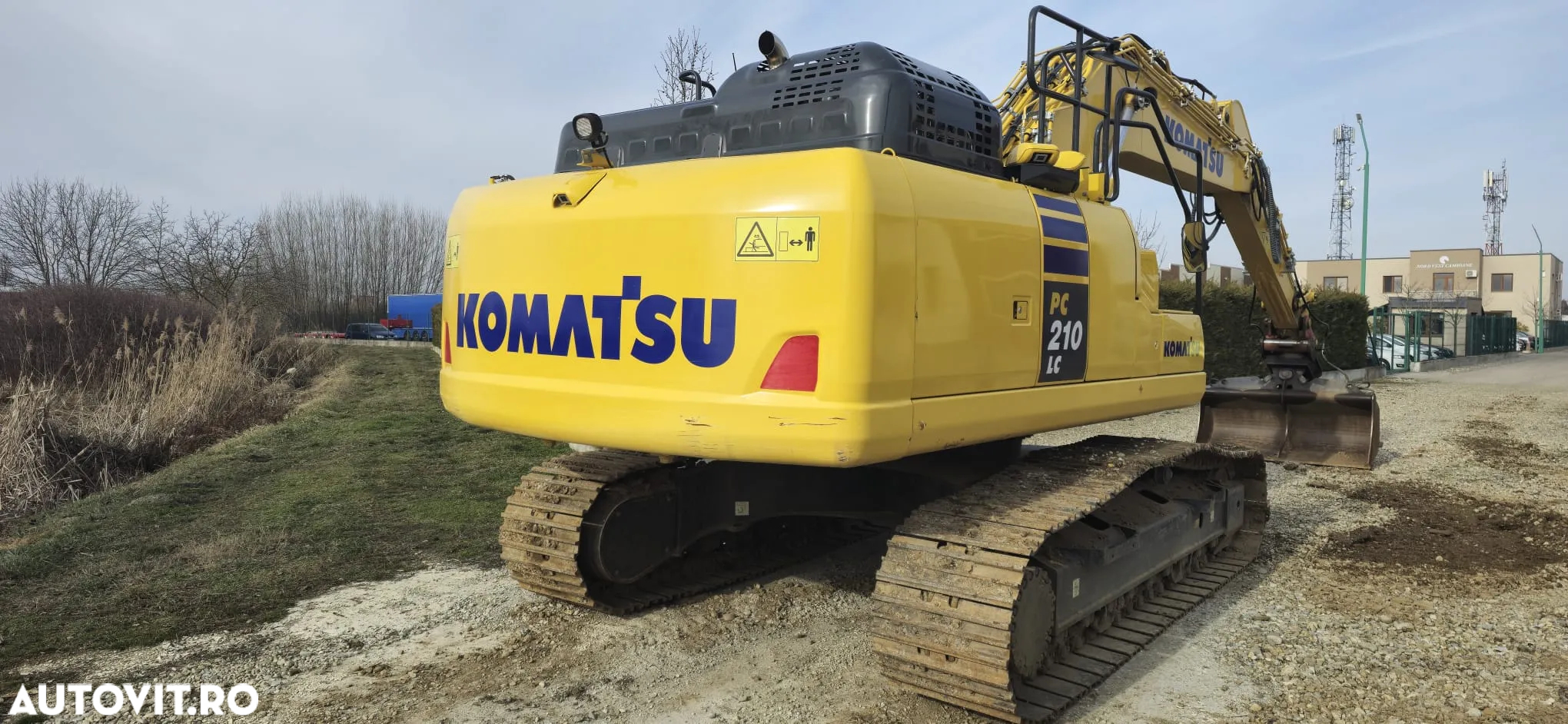 Komatsu PC210LC - 5