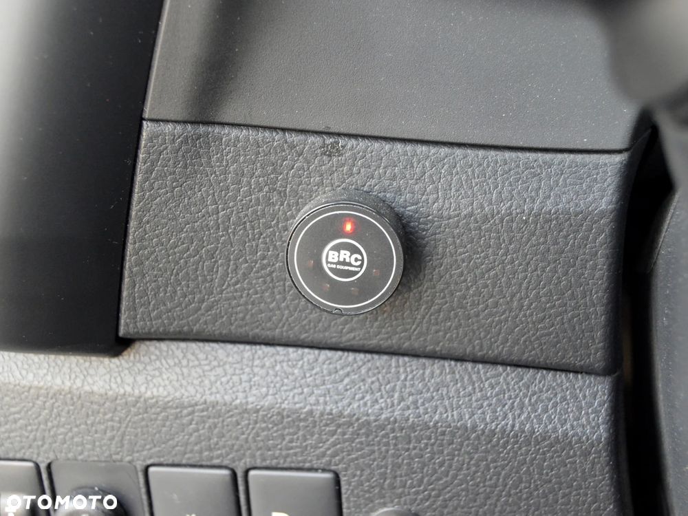 Toyota Auris Hybrid 135 Comfort - 13