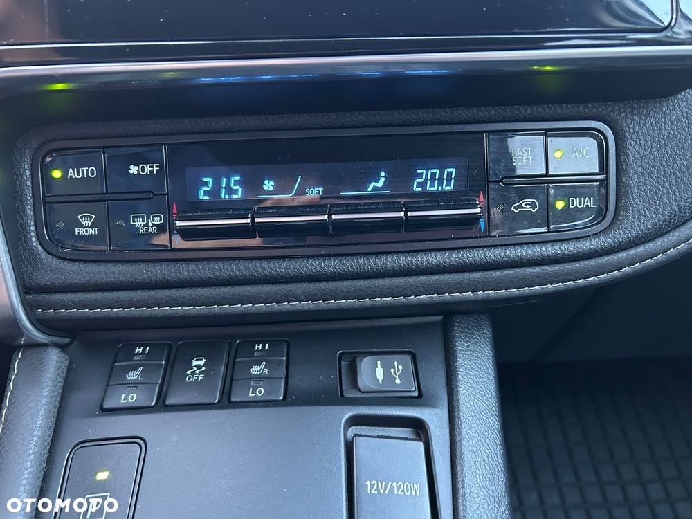Toyota Auris Hybrid 135 Prestige - 20