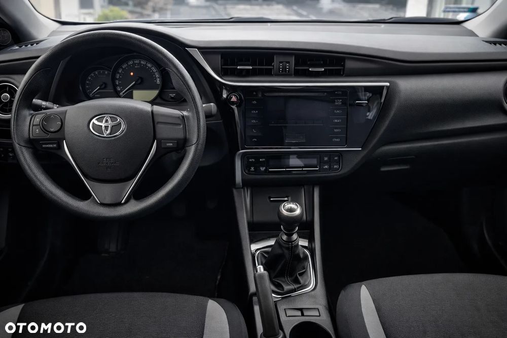 Toyota Auris 1.33 VVT-i Active - 5