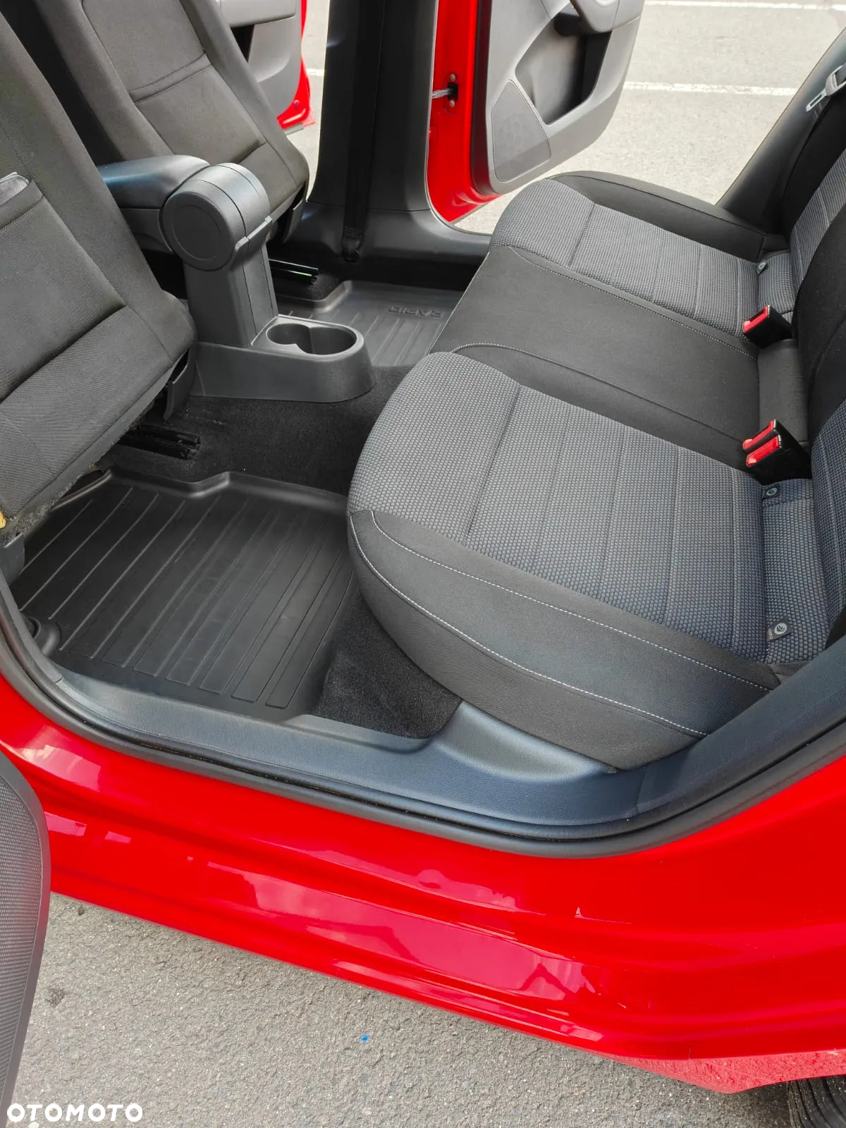 Skoda RAPID - 25
