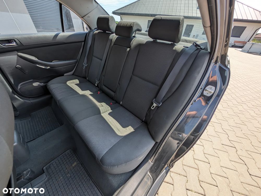 Toyota Avensis 2.0 D-4D Edition - 37