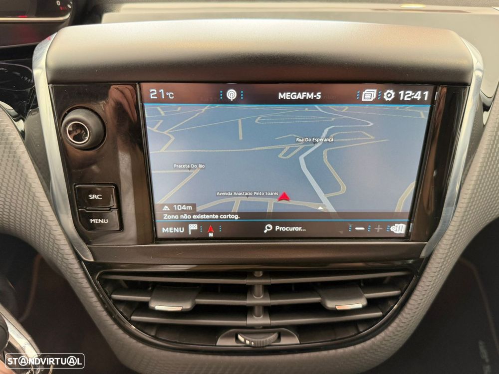 Peugeot 2008 1.2 PureTech Allure Pack EAT8 - 16