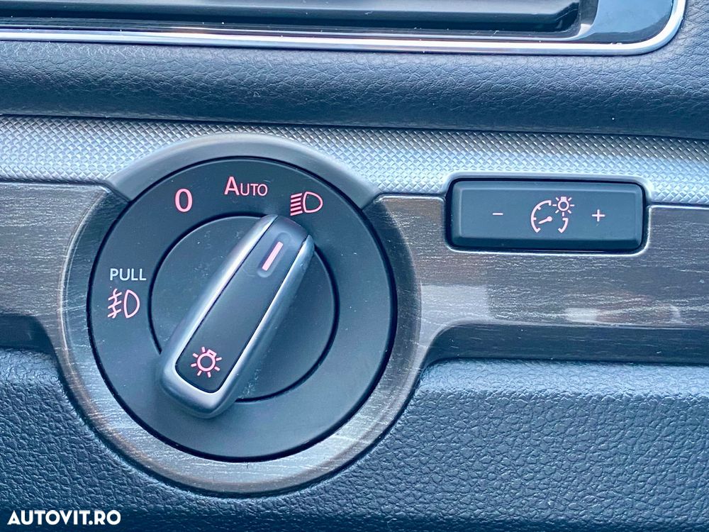 Volkswagen Passat Variant 1.8 TSI (BlueMotion Technology) DSG Comfortline - 33