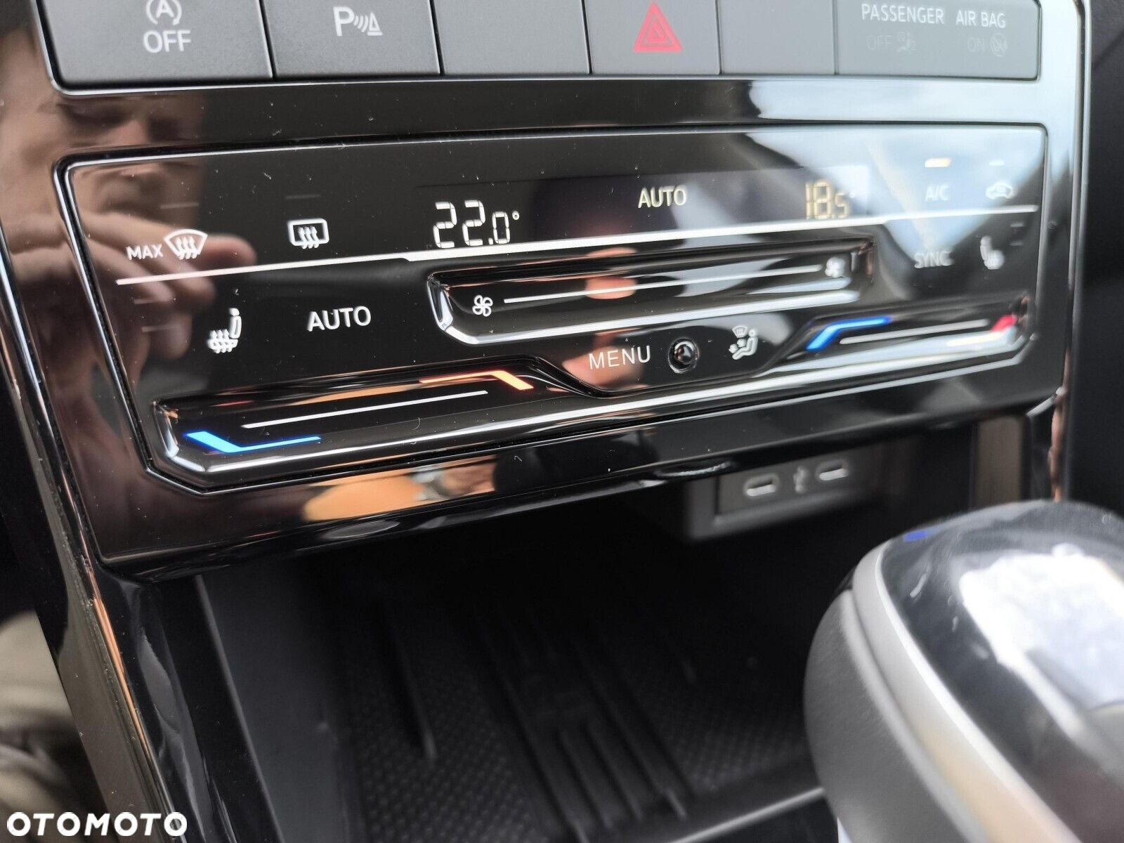 Volkswagen T-Cross - 31