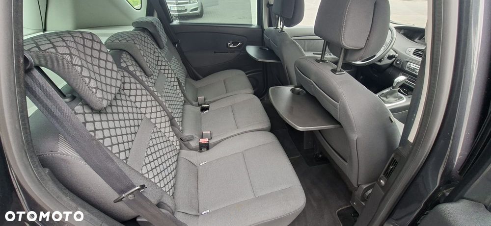 Renault Scenic 2.0 16V Privilege CVT - 20