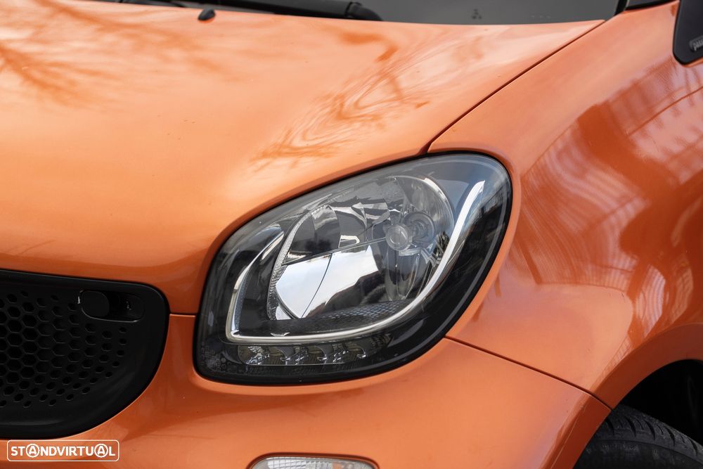 Smart ForTwo Coupé 1.0 mhd Passion 71 Softouch - 6