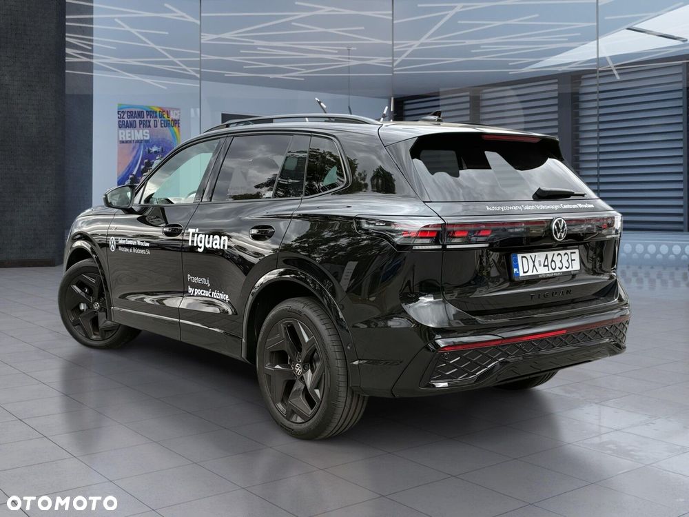 Volkswagen Tiguan - 11
