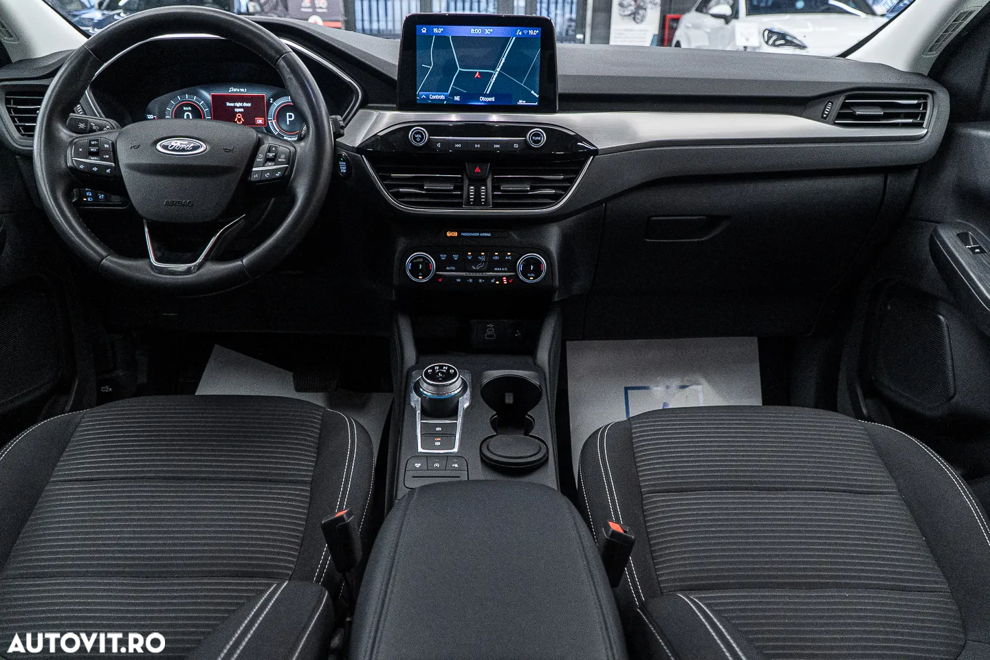 Ford Kuga 2.0 EcoBlue A8 AWD Titanium - 24