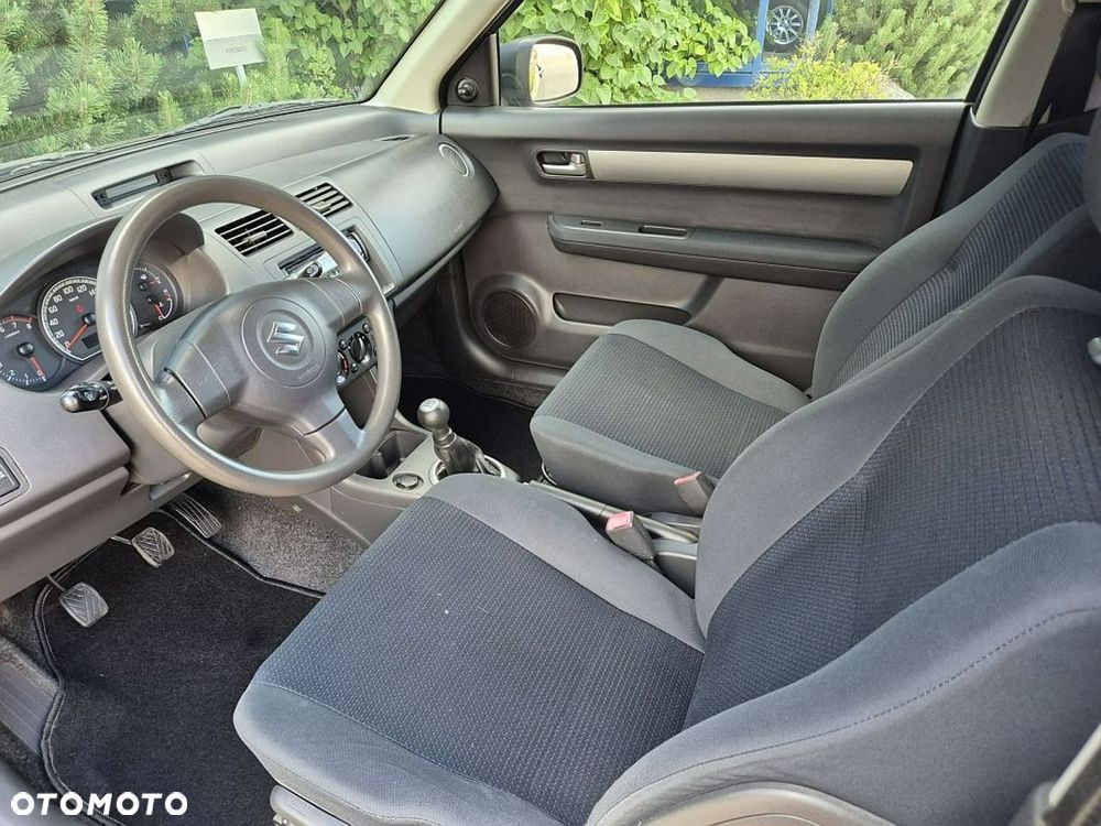 Suzuki Swift 1.3 Classic - 5