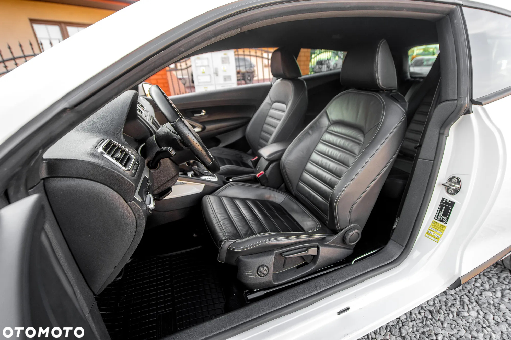 Volkswagen Scirocco 2.0 TSI DSG - 16