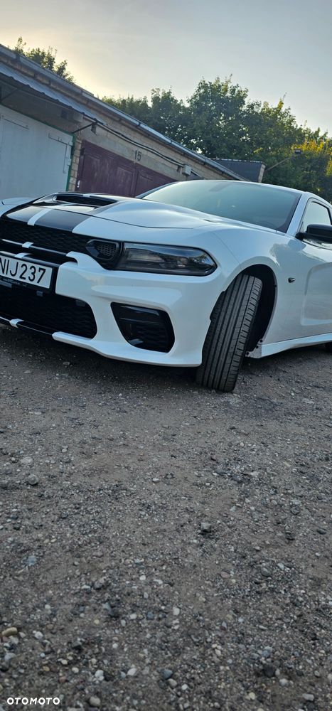 Dodge Charger 5.7 R/T - 2