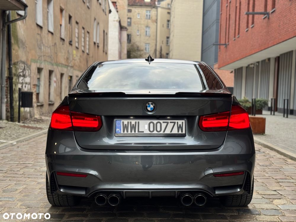 BMW Seria 3 328i Sport Line - 3