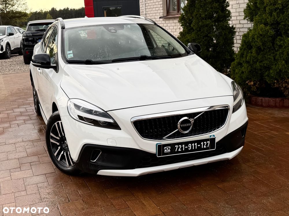 Volvo V40 Cross Country D2 Geartronic Momentum - 1
