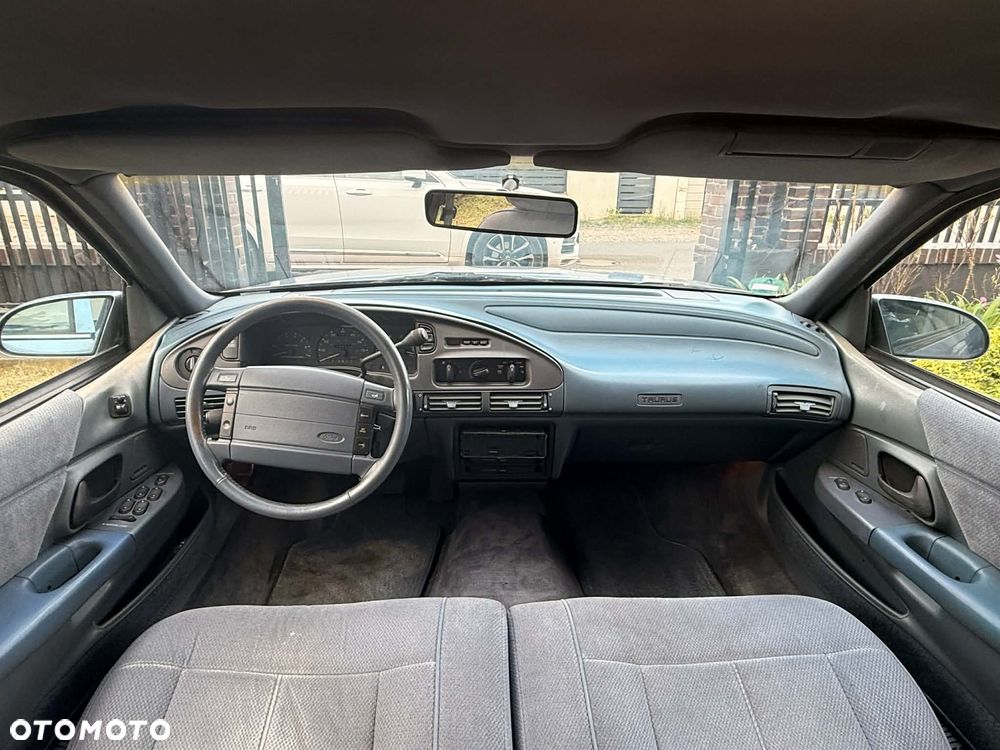 Ford Taurus Estate 3.8 LX - 9