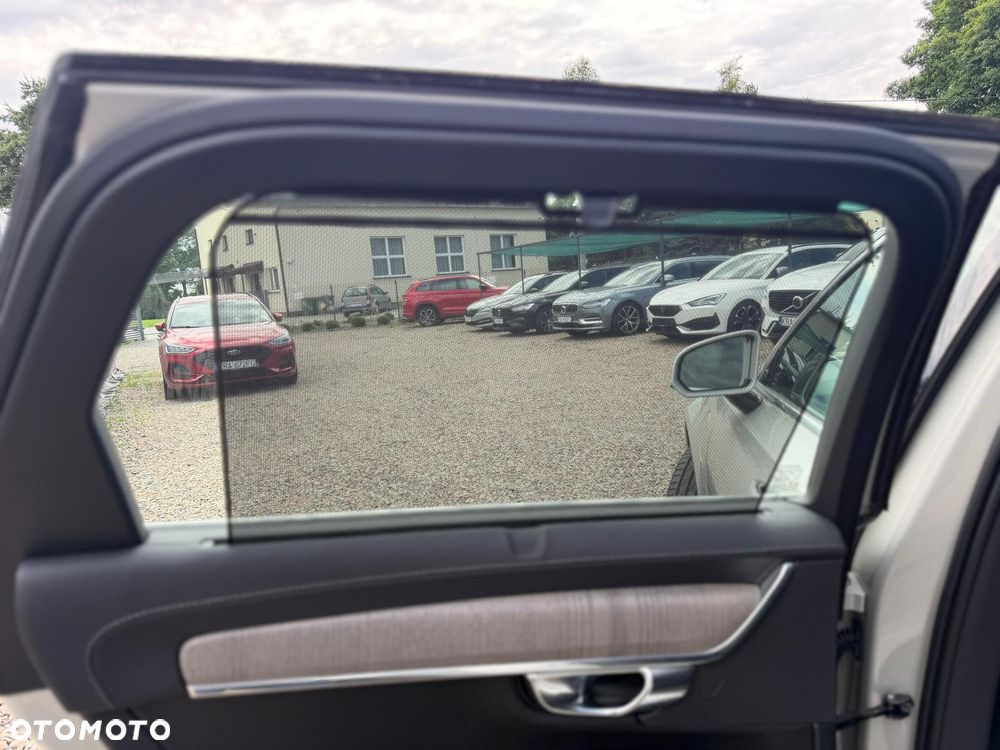 Volvo V90 T6 Recharge AWD Geartronic Inscription - 29
