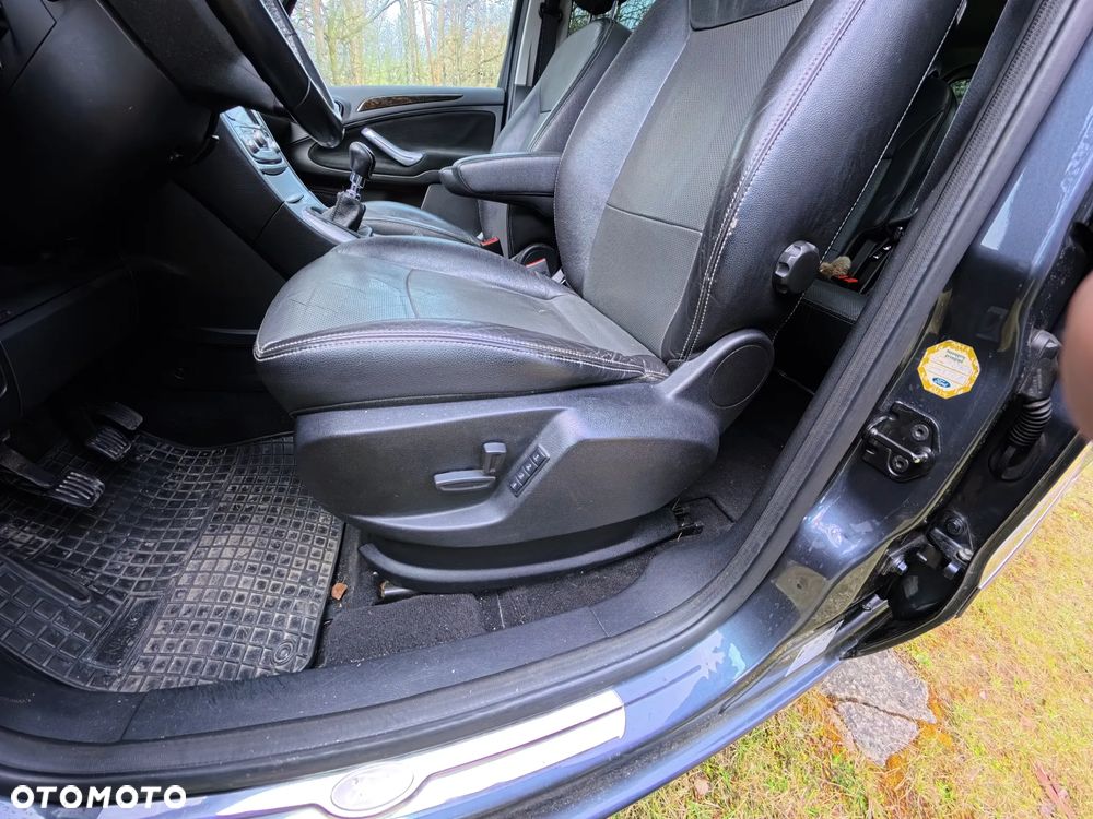 Ford Galaxy 2.0 TDCi Ghia - 11