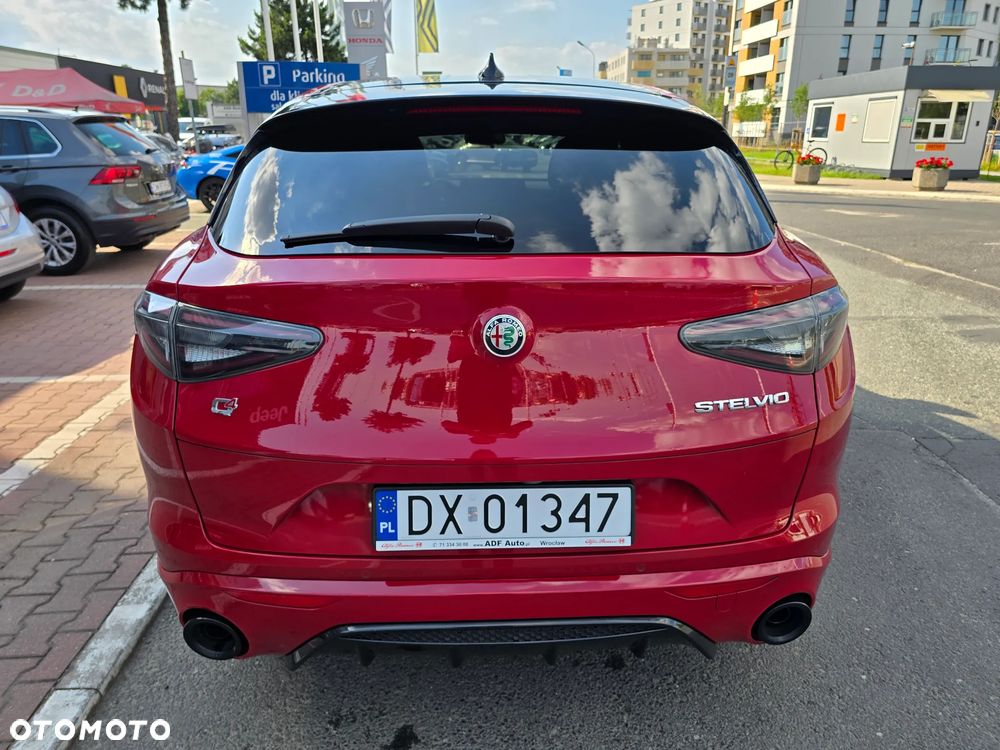 Alfa Romeo Stelvio 2.0 Turbo Tributo Italiano Q4 - 8