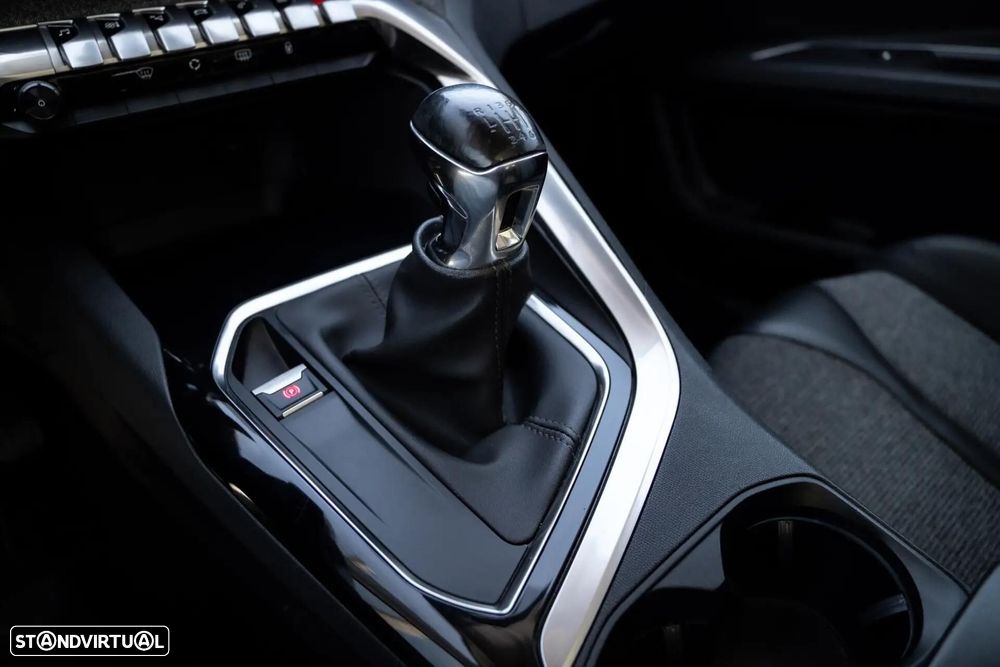 Peugeot 5008 1.5 BlueHDi Allure Pack - 23