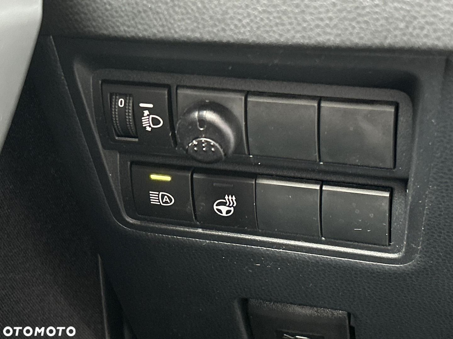 Toyota Yaris - 24