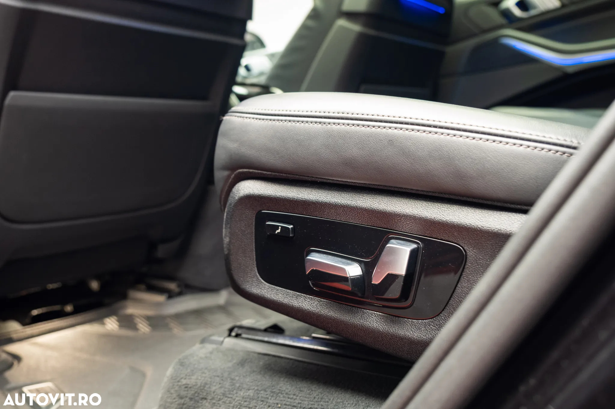 BMW X7 xDrive40i - 36