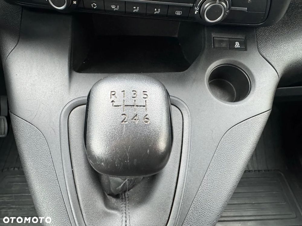 Toyota Proace City - 26