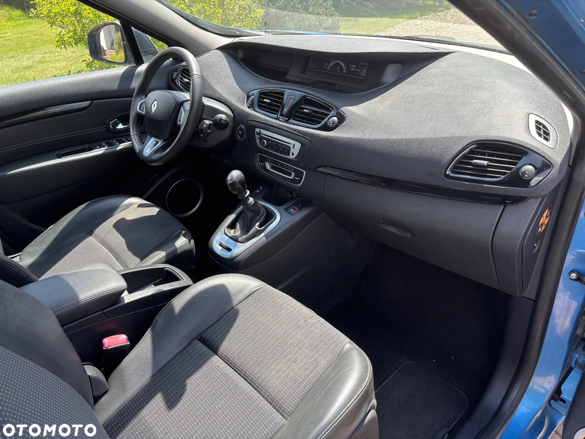 Renault Scenic 1.4 16V TCE Privilege - 4