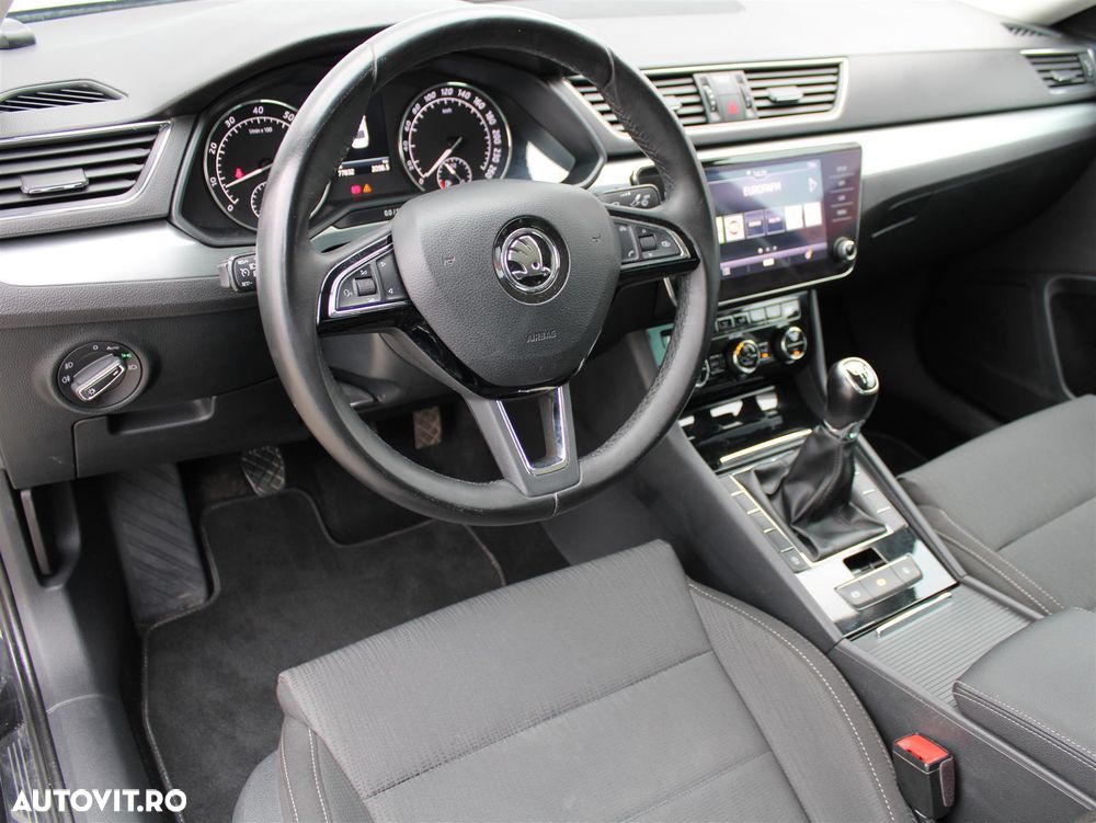 Skoda Superb 1.4 TSI Ambition - 11