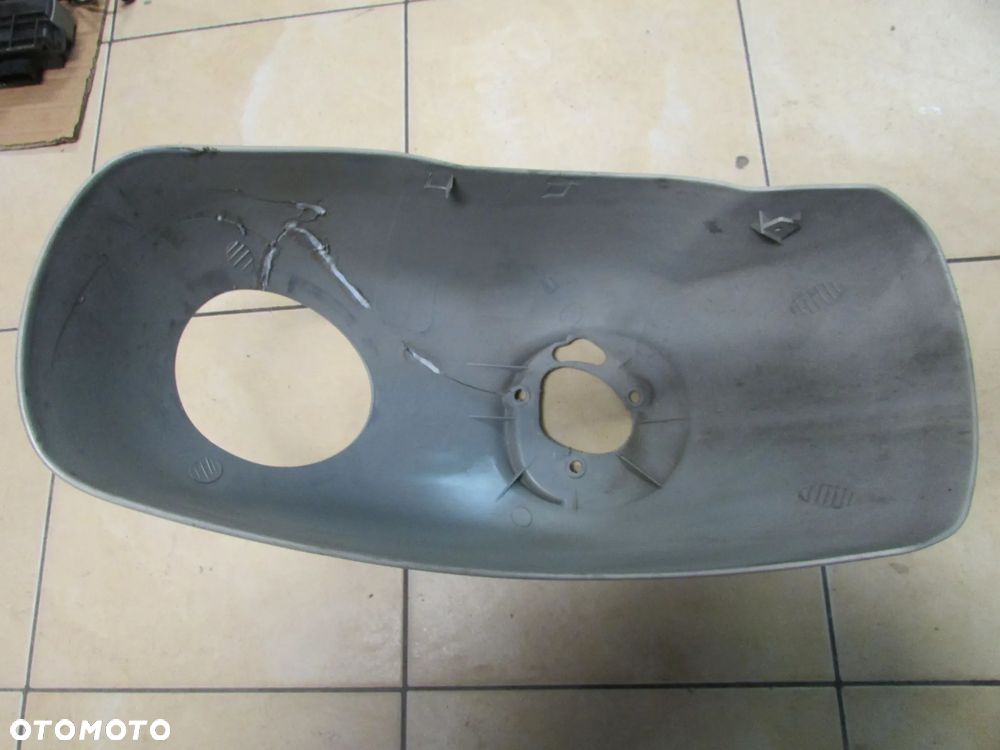 Vespa GTV 300 hpe 2024 błotnik przód uszkodzony - 3
