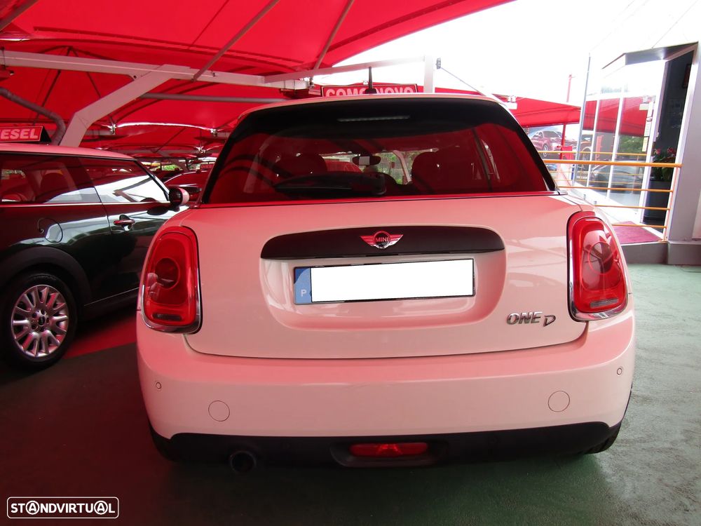 MINI 5 Portas One D - 5