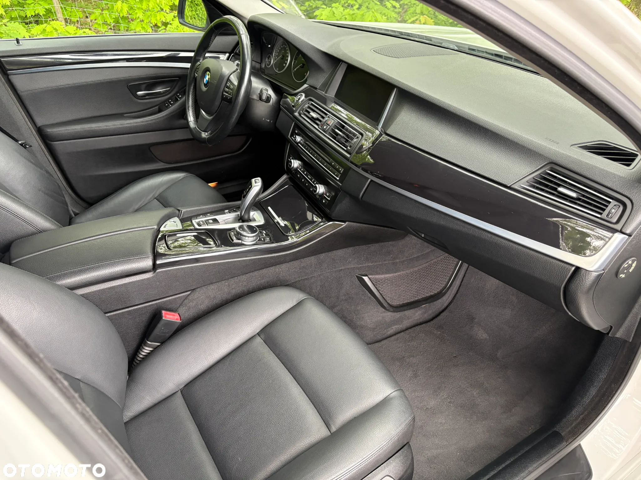 BMW Seria 5 520d - 23