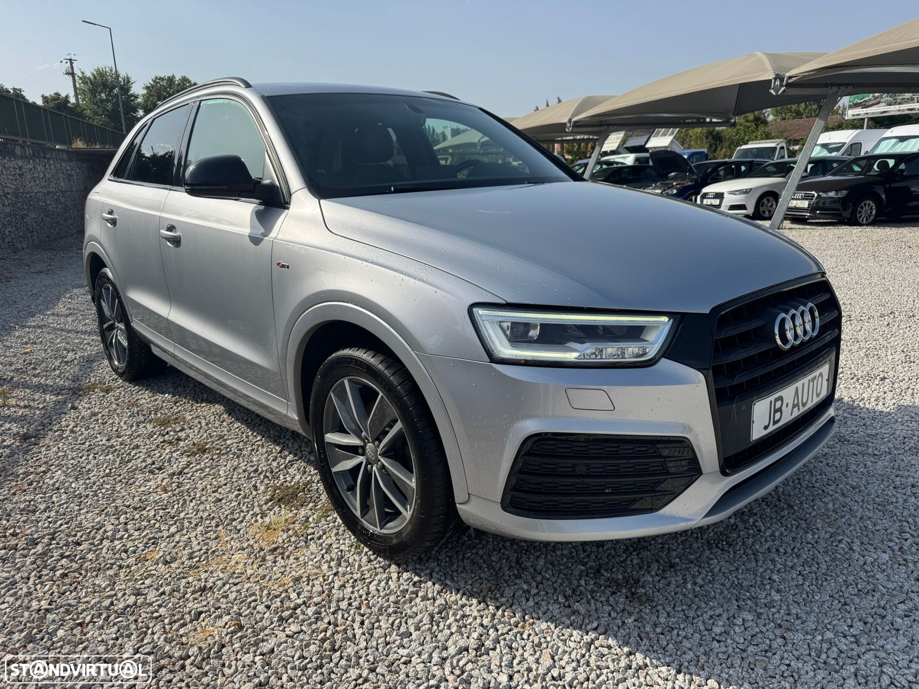 Audi Q3 2.0 TDI S-line - 3