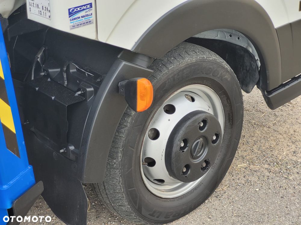 Nissan Cabstar Maxity - 28