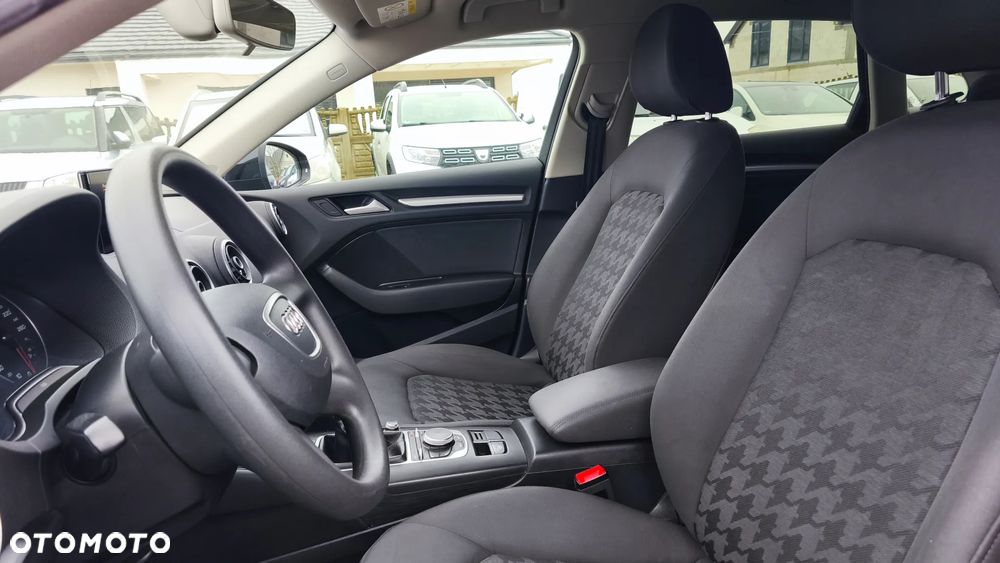 Audi A3 Sportback 1.6 TDI - 19