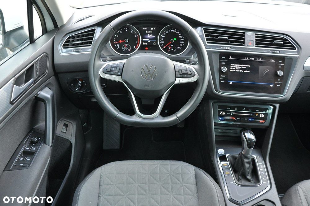 Volkswagen Tiguan - 22