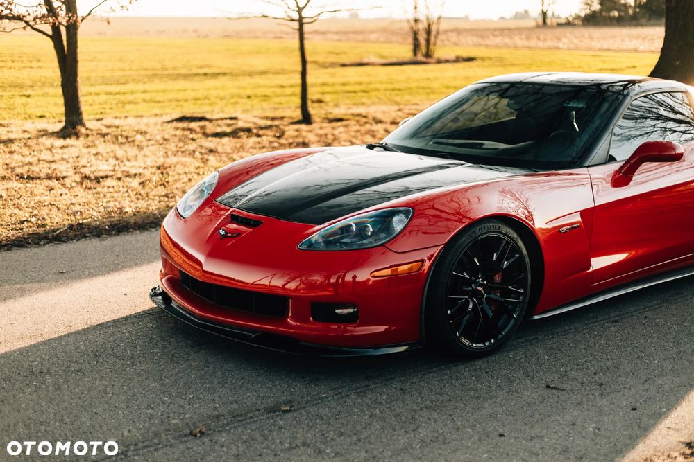 Chevrolet Corvette - 2