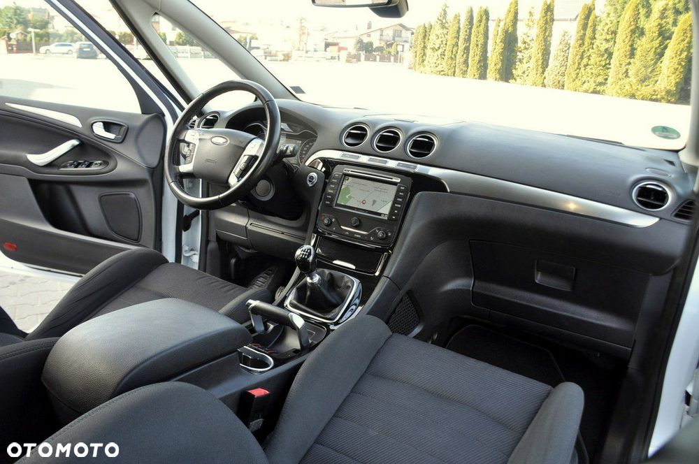 Ford S-Max - 24