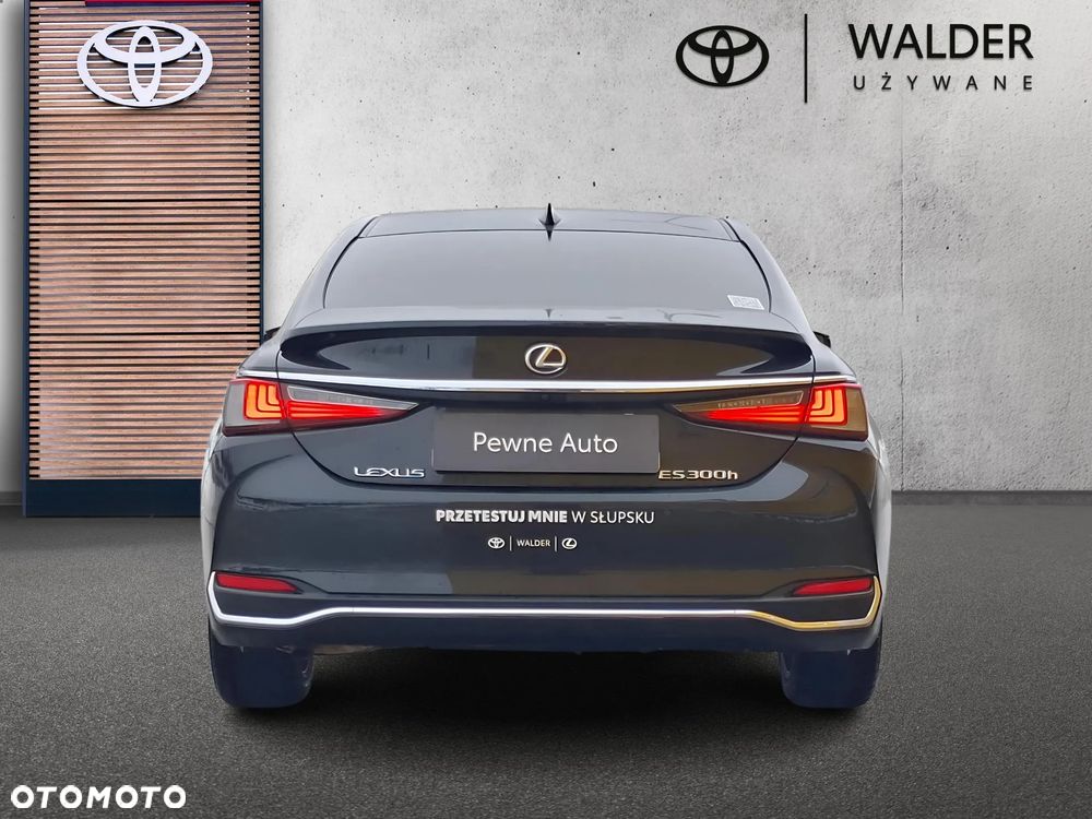 Lexus ES 300h Prestige - 4