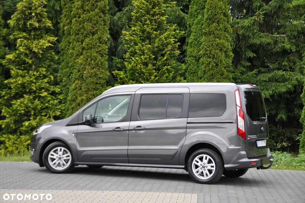 Ford Tourneo Connect - 11