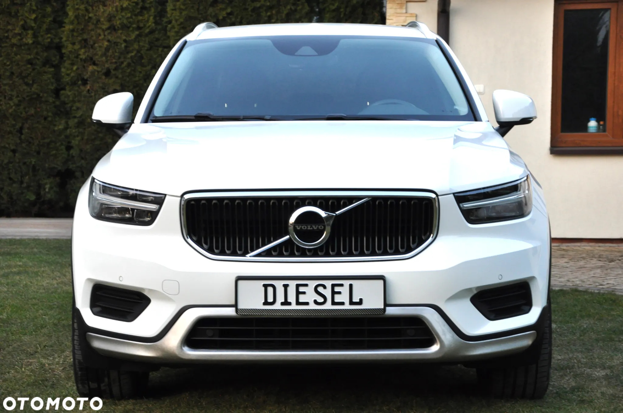 Volvo XC 40 D3 AWD Momentum Pro - 3