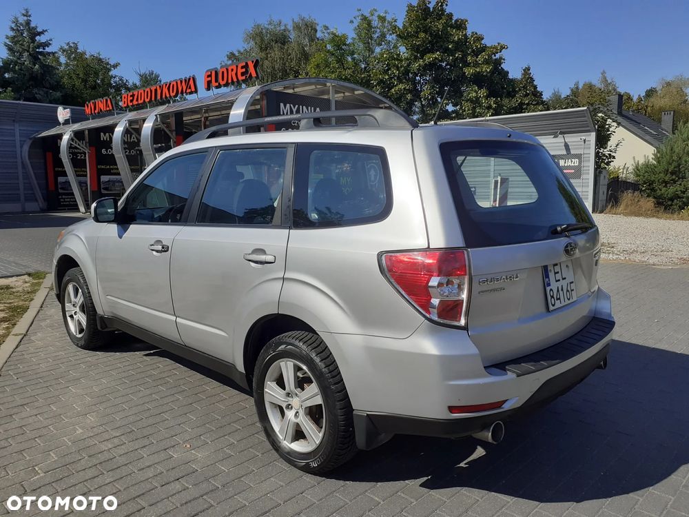 Subaru Forester 2.5X Automatik - 3