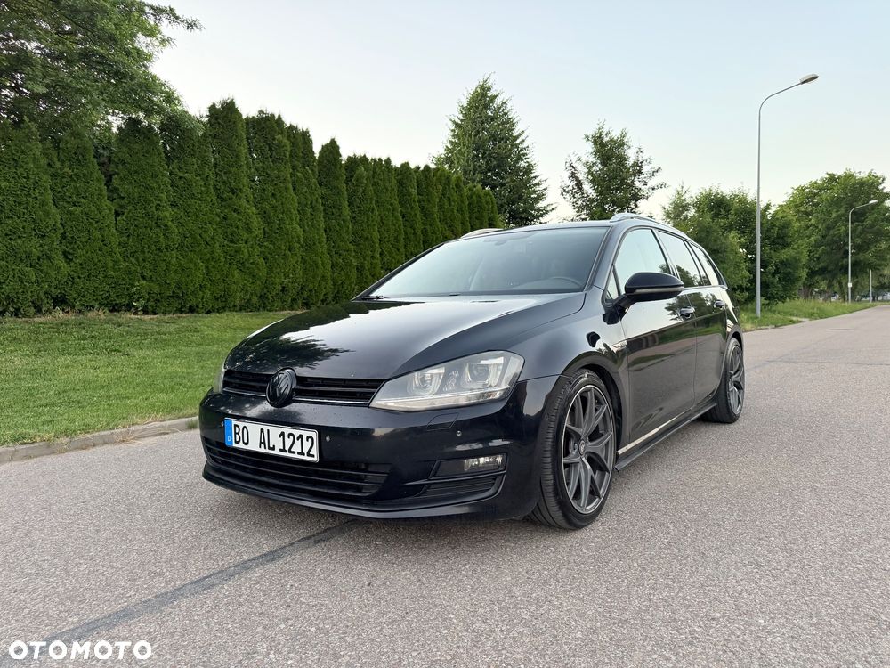 Volkswagen Golf - 22
