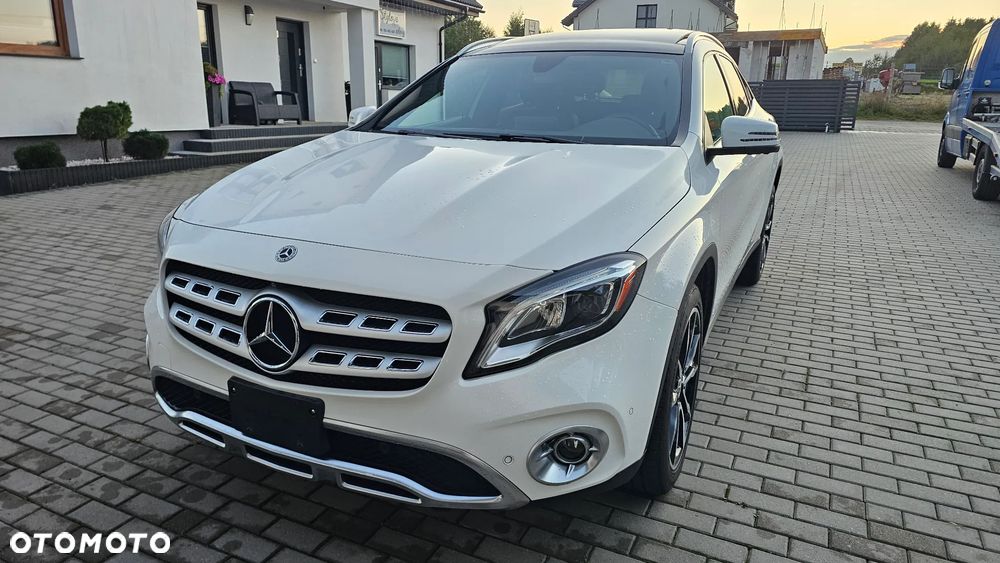 Mercedes-Benz GLA 250 4Matic 7G-DCT Peak Edition - 19
