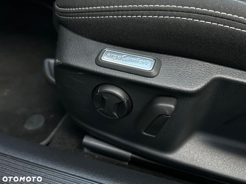 Volkswagen Passat Variant 1.5 TSI EVO Business DSG - 35