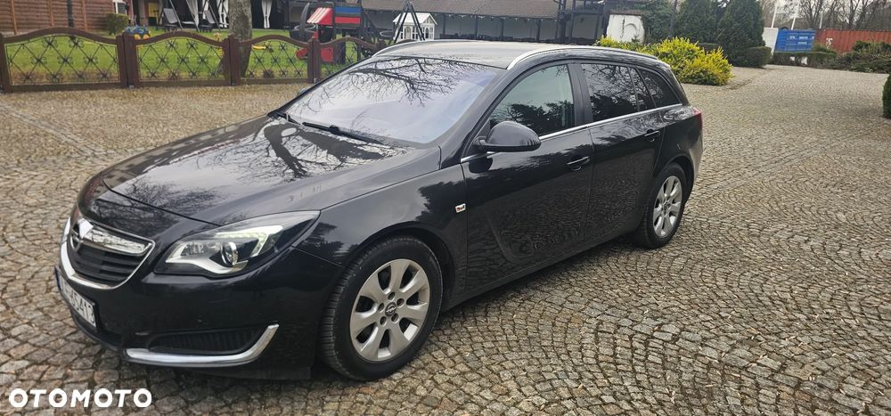 Opel Insignia - 1
