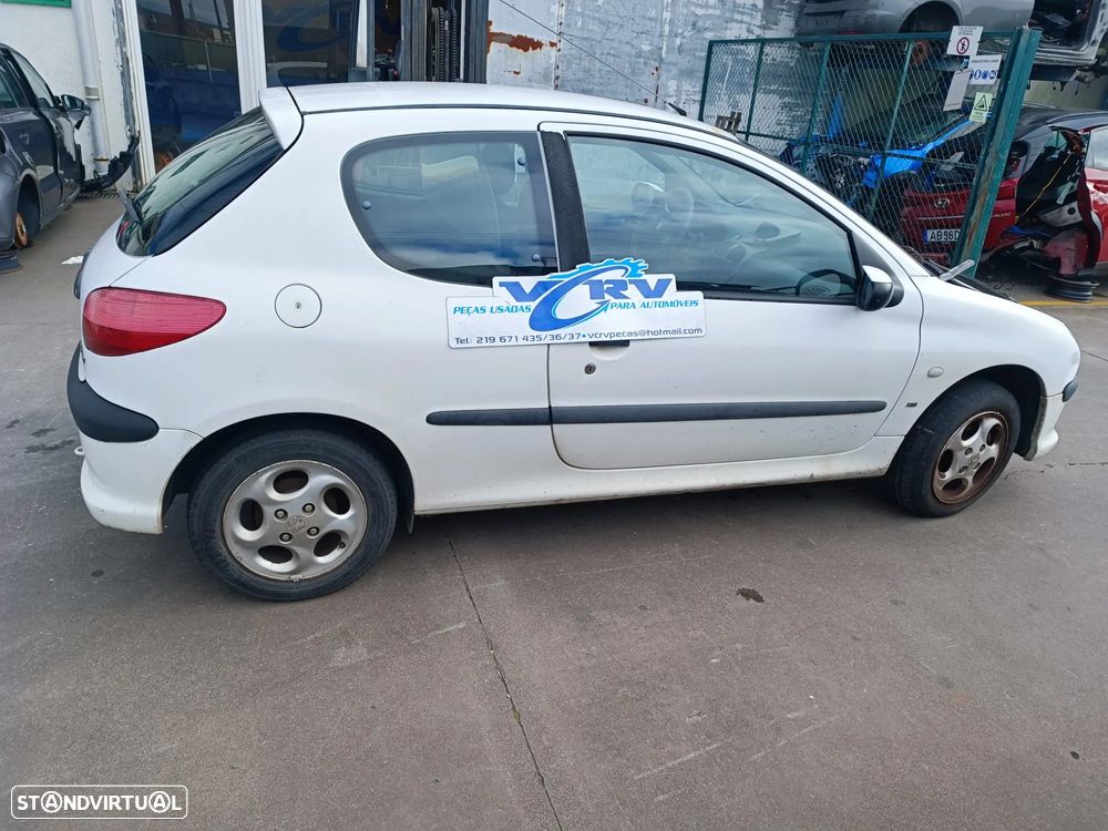 Peugeot 206 2.0 Hdi - Viatura para peças - 4