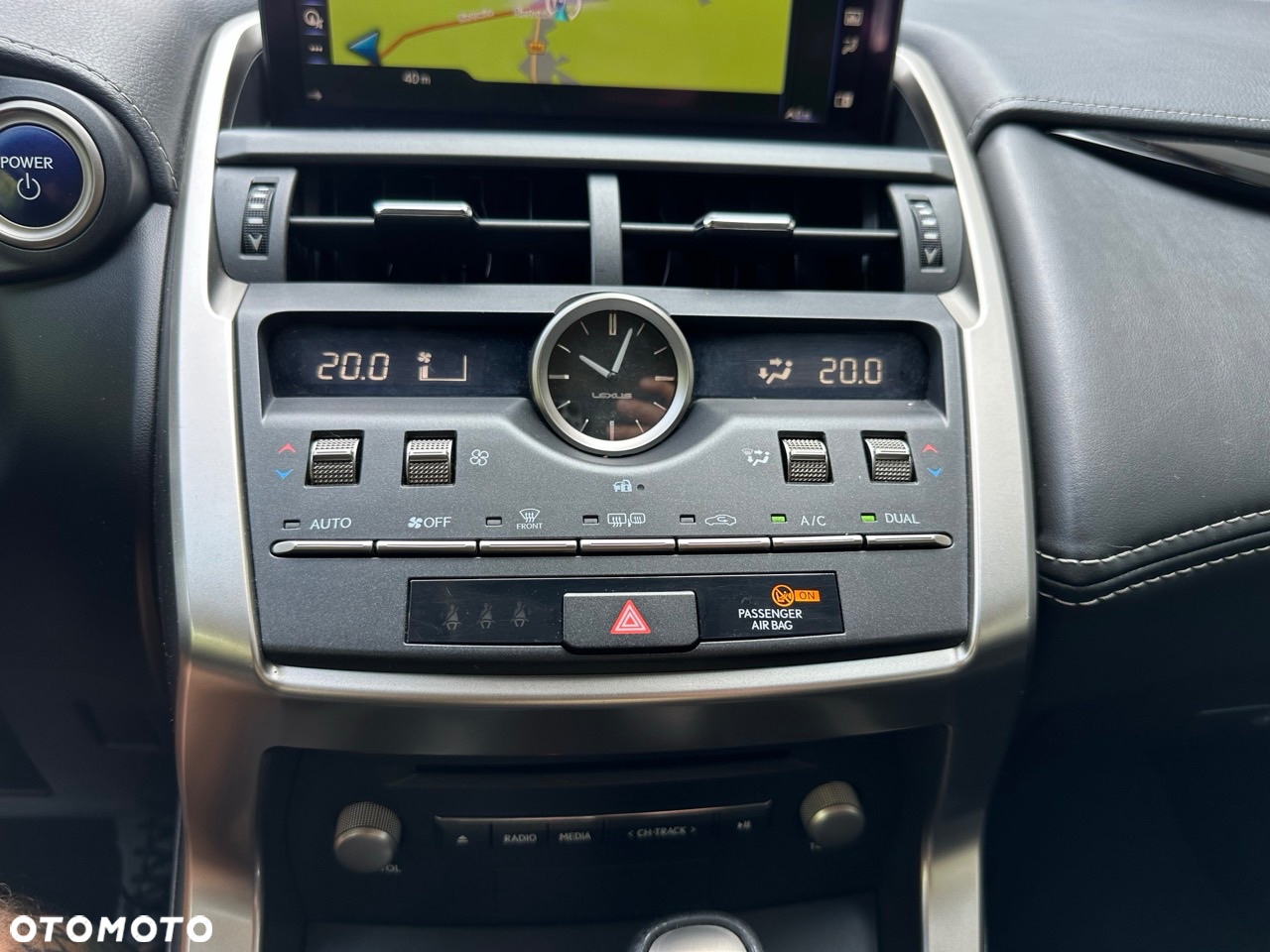 Lexus NX 300h Comfort AWD - 16
