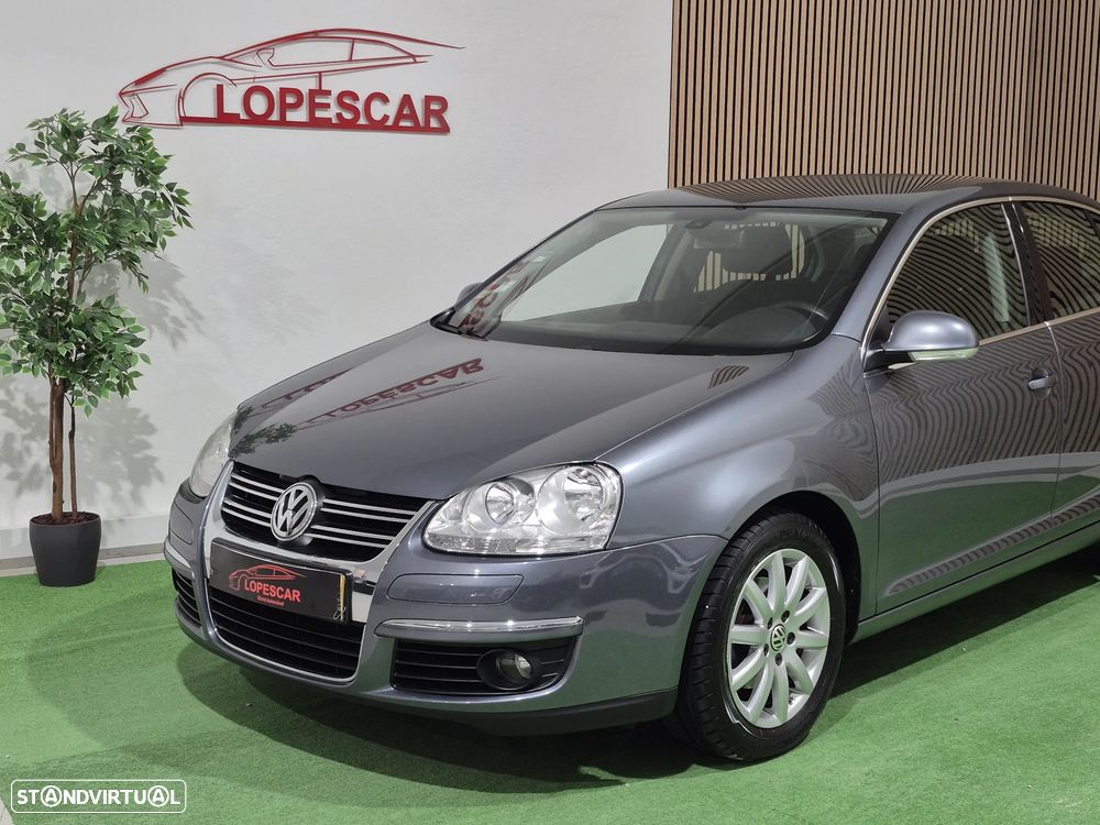 VW Jetta 1.6 FSi Confortline - 3