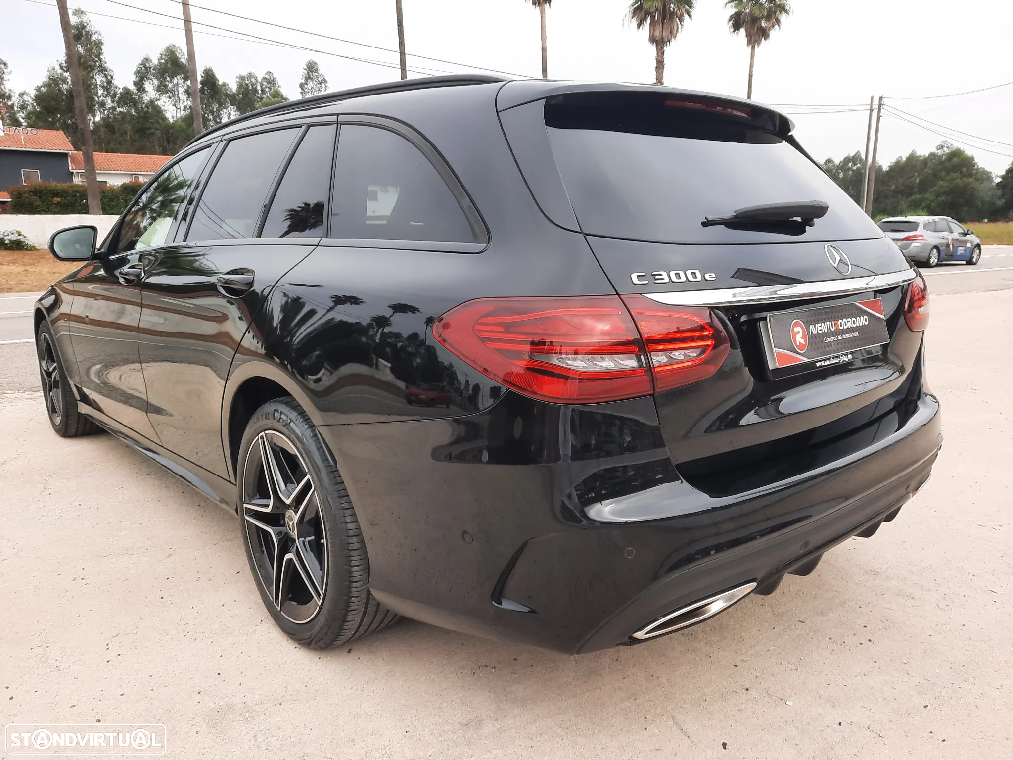 Mercedes-Benz C 300 e AMG Line - 16