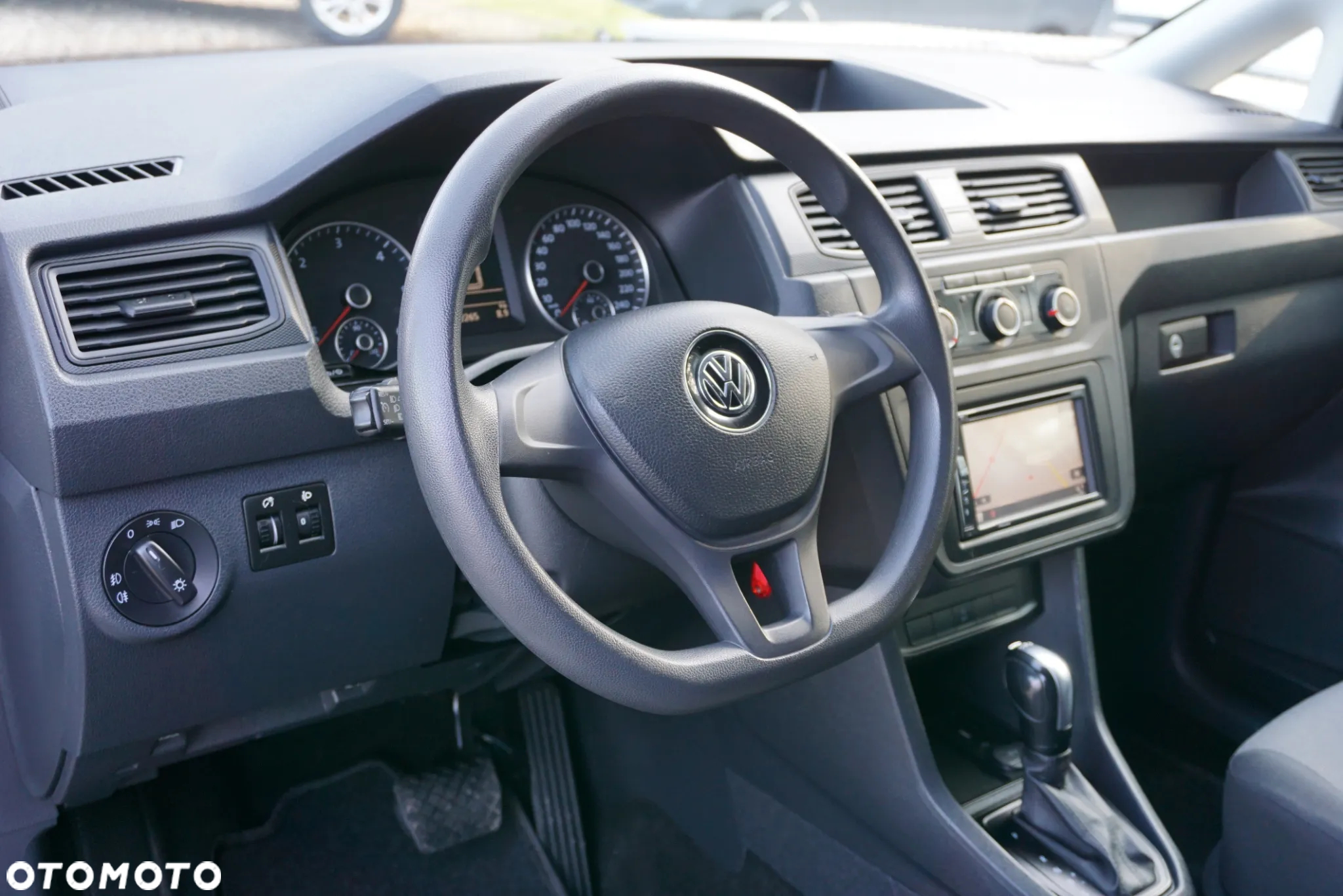 Volkswagen CADDY - 9